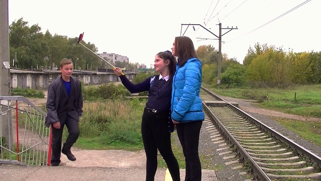 Осторожно, поезд! смотреть онлайн