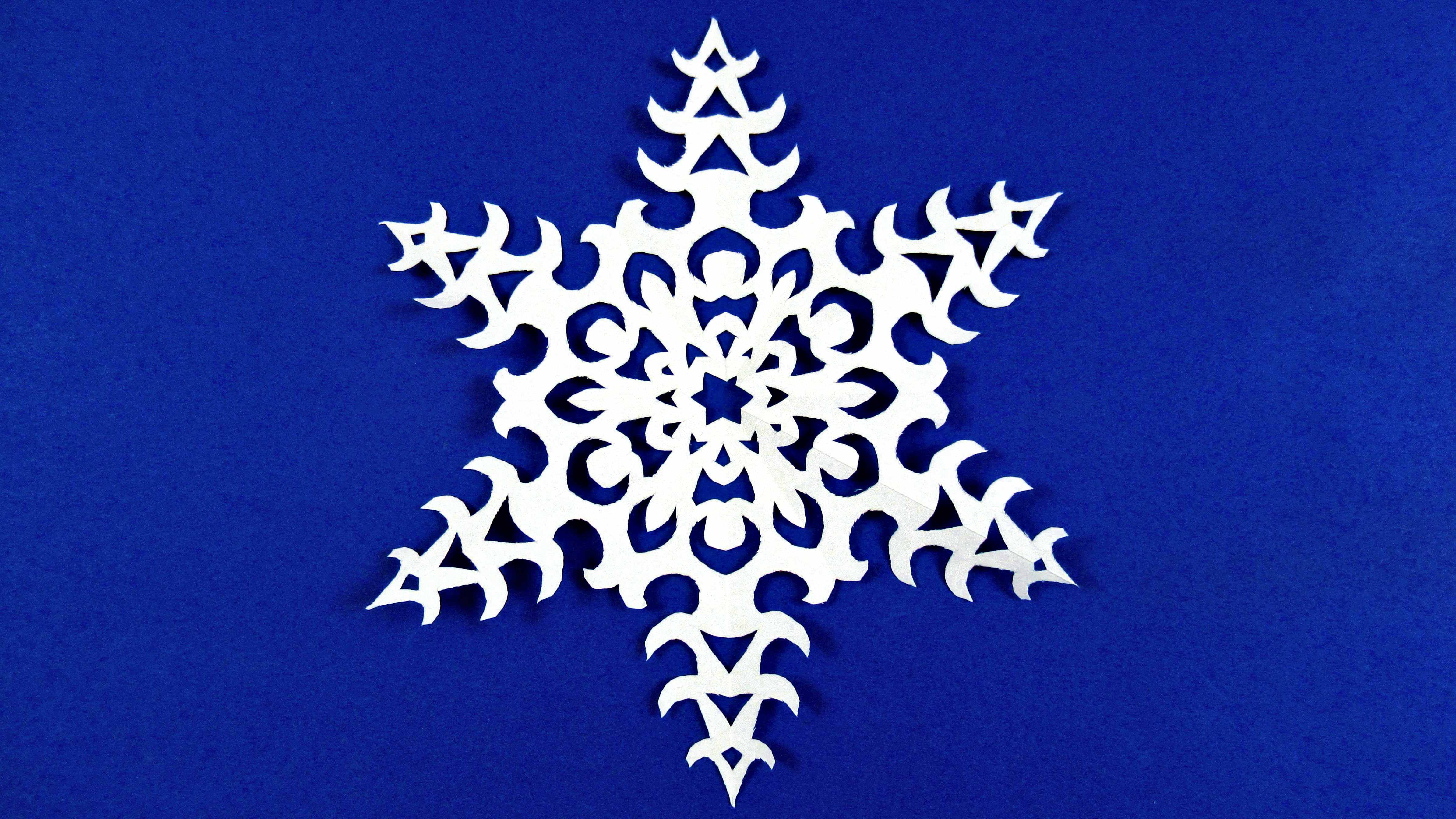 Как сделать снежинку из бумаги своими руками смотреть онлайн