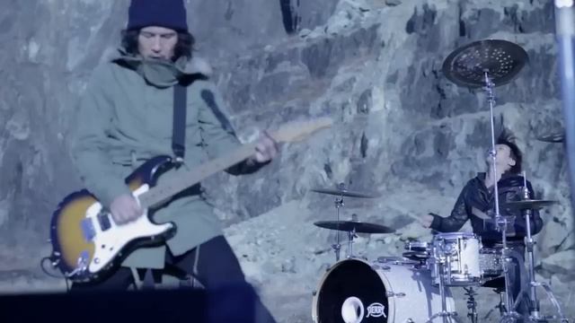 LAST ALLIANCE - a burning bullet［OFFICIAL MUSIC VIDEO］ смотреть онлайн