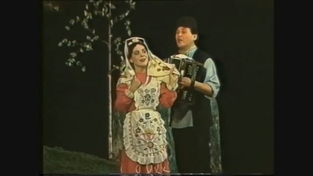 2. Фидан Гафаров и Нурия Ирсаева - Песня из спектакля 