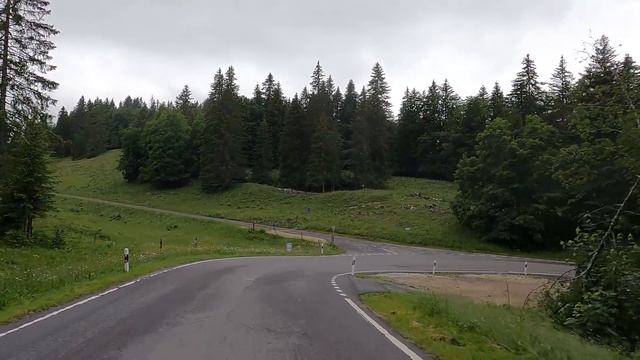 DRIVING THROUGH JURA VAUDOIS REGIONAL NATURE PARK, Canton of Vaud, SWITZERLAND I 4K 60fps смотреть онлайн