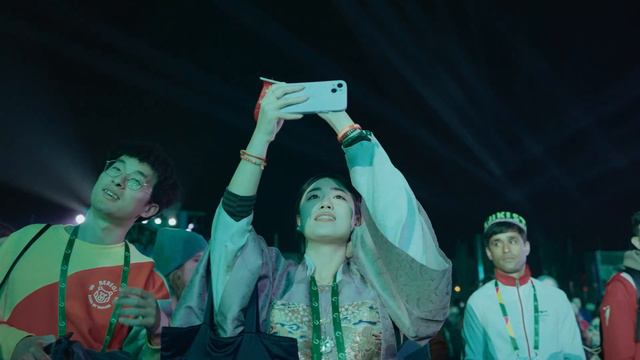 Иностранцы о российских волонтерах и сотрудничестве на ВФМ. смотреть онлайн