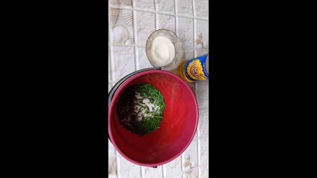 Лайфхак с зелëным луком?Как сохранить лук ? смотреть онлайн