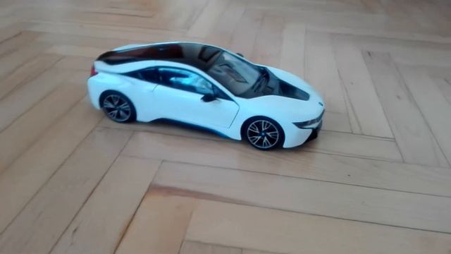 Обзор радио управляемой машинки BMW I8  Rastar