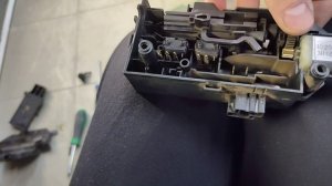 замок багажника ремонт не открывается багажник