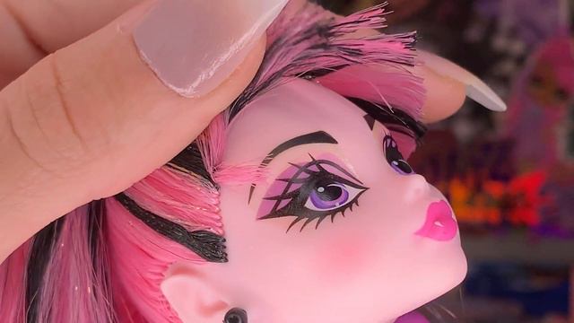 Howliday Draculaura Monster High Winter Edition Doll Review!! смотреть онлайн