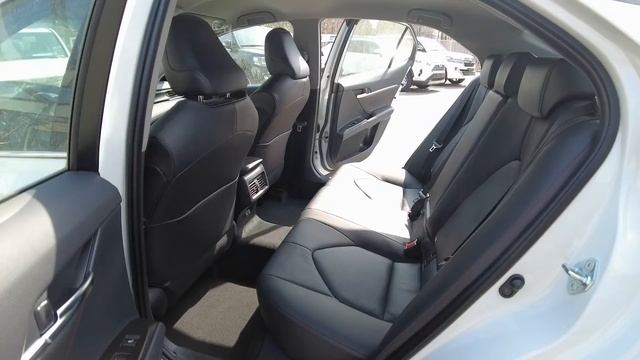 2021 TOYOTA CAMRY РЕСТАЙЛИНГ ТОЙОТА КАМРИ ОБЗОР GR SPORT 2.5 ЧЁРНО-БЕЛАЯ смотреть онлайн