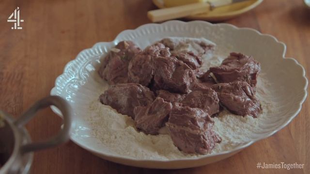 Beef Bourguignon | Together | Jamie Oliver | Christmas смотреть онлайн