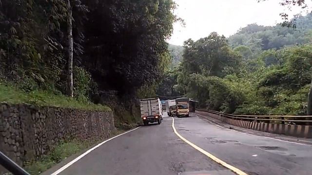 Jalan Raya Cadas Pangeran Sumedang - Saksi Kekejaman Daendels - Keberanian Pangeran Kornel смотреть онлайн
