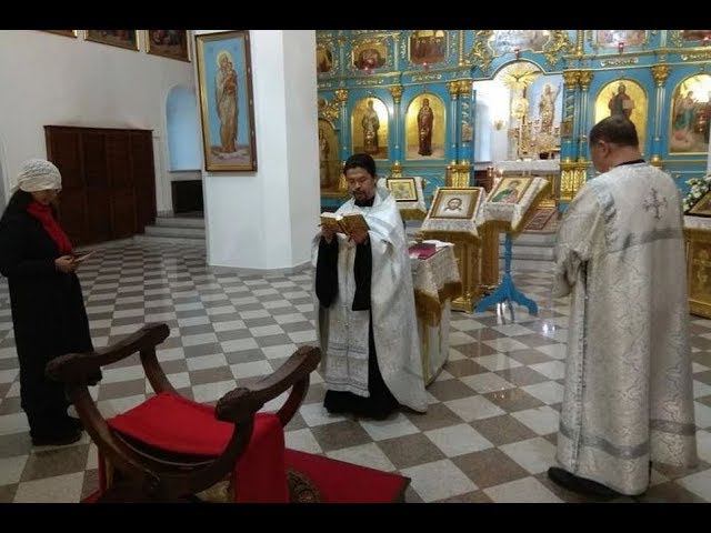 Молебен о прекращении эпидемии коронавируса в Китае