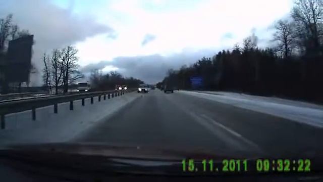 Дорога покрыта ледяной коркой смотреть онлайн