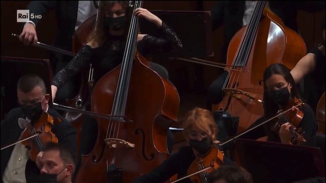 Tchaikovsky's 5th Symphony, Horn Solo смотреть онлайн