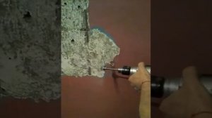 Как удалить маслянную краску с бетонных стен