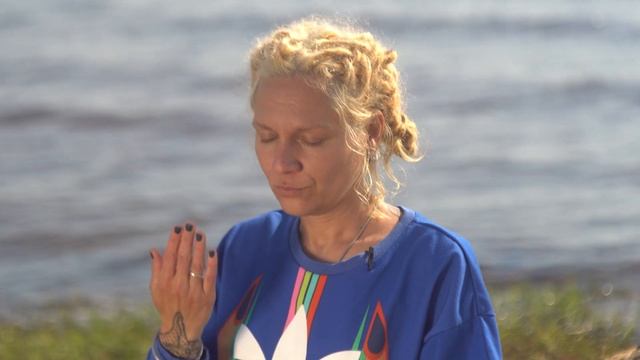 Вика Танцева. Йога дыхания #5 Ситали-пранаяма смотреть онлайн