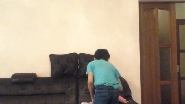 Как отобрать у сестренки телефон смотреть онлайн