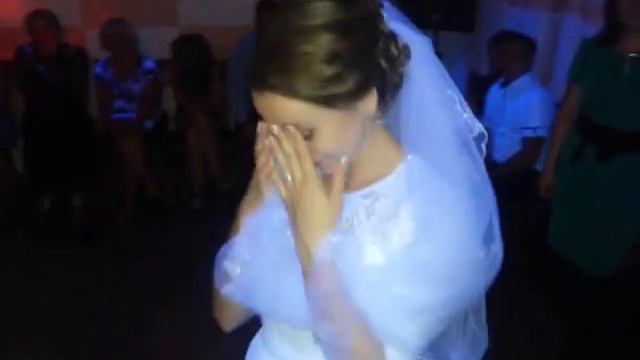 Зачитал реп для жены на свадьбе! смотреть онлайн