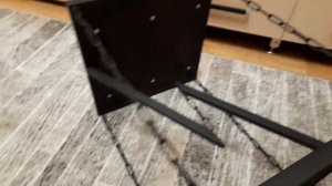 Парящий столик на цепях. Левитация или закон физики?