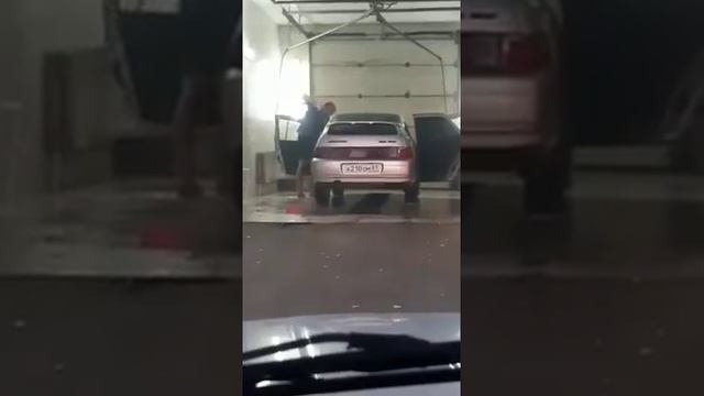 как правильно мыть машину) смотреть онлайн