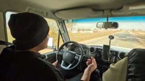 зачем он купил Land Cruiser 70 после Теслы?