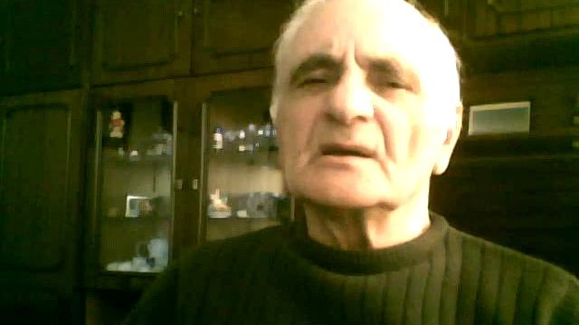 Низкий дом с голубыми ставнями.С.Есенин.Читает Артем Пир-Будагян. смотреть онлайн