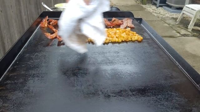 HOW TO COOK BREAKFAST ON A GRIDDLE OR FLAT TOP GRILL смотреть онлайн