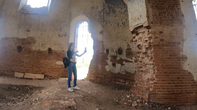 Заброшенная старинная церковь в Бавлинском районе. Церковь Владимирской иконы Божией Матери. смотреть онлайн