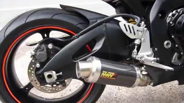 Suzuki Gsx-R 600 K7 / MIVV Komplettanlage смотреть онлайн