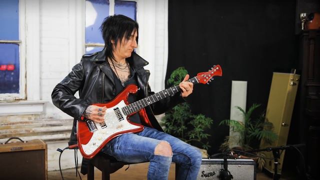 Richard Fortus Signature Baritone from G-Sharp Guitars смотреть онлайн