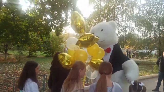 13 лет?? очень интересный возраст и для родителей и для именинницы??С днем Рождения Полина смотреть онлайн