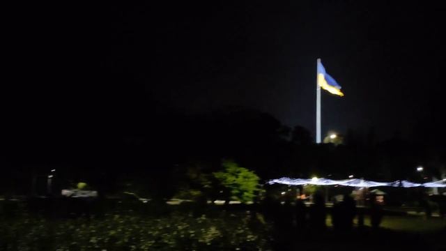 Огромный флаг Украины / Кривой Рог / Poco x3 NFC смотреть онлайн