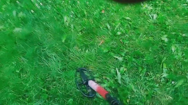 Потеряла серьгу в траве, как найти смотреть онлайн