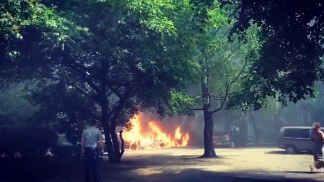 На ул. Б. Хмельницкого в Калининграде сгорел BMW 30.05.16 смотреть онлайн