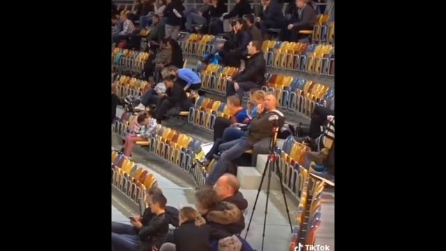 Самая громкая отрыжка?? смотреть онлайн