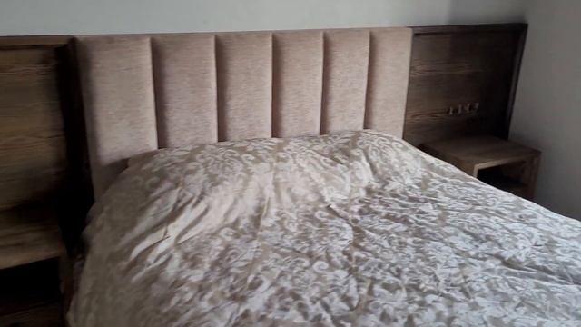 Спальня: Комплект из стеновых панелей, тумбочек и комода смотреть онлайн