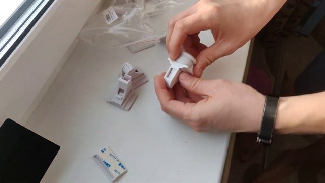 Защита на шкафы от детей. Замки блокираторы для шкафа от детей смотреть онлайн