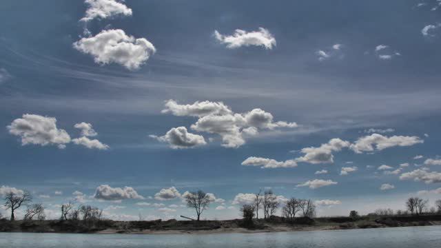 789.♫. .Ernesto Cortazar - "Playful Wind", («Игривый ветер») смотреть онлайн