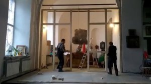 Установка каркаса иконостаса