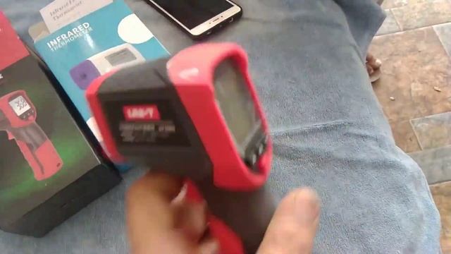Compare Uni-T UT-306H Digital Infrared Human Body Thermometer смотреть онлайн