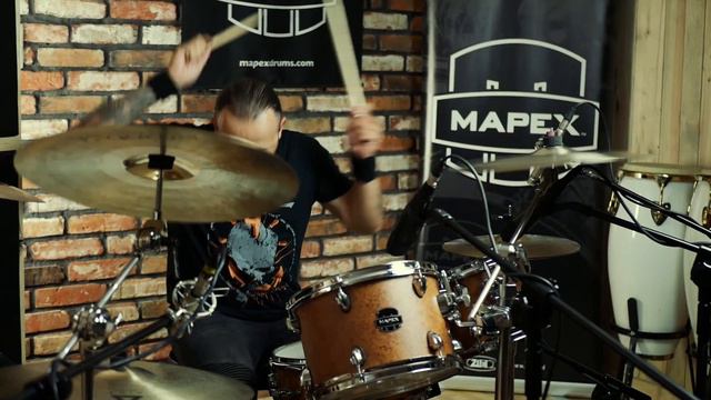 A PERFECT CIRCLE - 'The Outsider' - drum cover (FEAT. MARIE) смотреть онлайн
