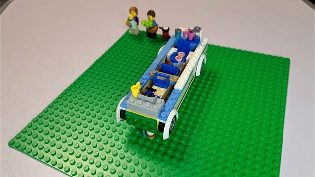 Lego City Holiday Camper Van ? 60283 - Unboxing & Speed Build смотреть онлайн
