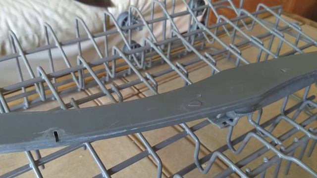 How to detach Upper Spray Arm on a Bush Dishwasher смотреть онлайн