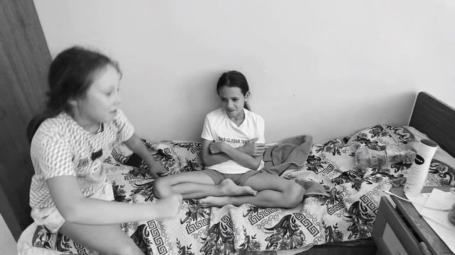 Видео снято с моими двоюродными сёстрами. Видео снято в Кавказе, в санатории/Шоу красоты смотреть онлайн
