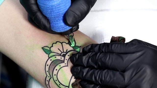 Traditional Heart Tattoo Time Lapse смотреть онлайн