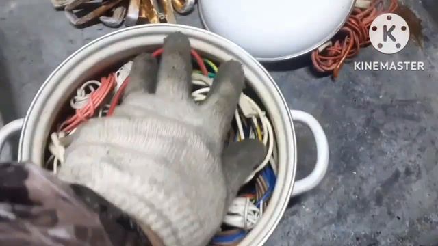 Обжиг проводов.Добыча меди.Подогнали металл. смотреть онлайн