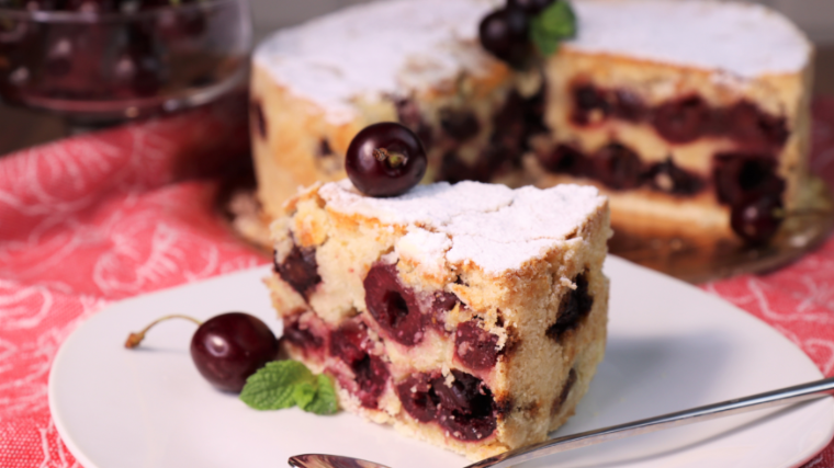 Проще рецепта не знаю. Пирог с ягодами без замешивания теста. Подойдут любые ягоды смотреть онлайн