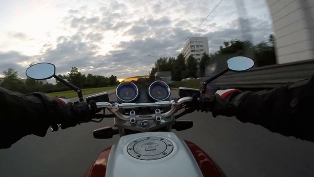 Прокатился на Honda CB1300 SF смотреть онлайн