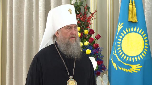 Нурсултану Назарбаеву была вручена высшая награда Православной Церкви Казахстана – орден «Алғыс» смотреть онлайн