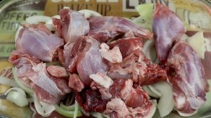 КРОЛИК В СМЕТАНЕ! ЗАПЕКАЕМ В ДУХОВКЕ! ВКУСНО И ПРОСТО!