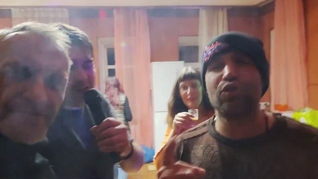 Ура! MnC-Зима пришла! смотреть онлайн