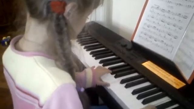 Kalcheva Elizabeth (2012) - Менуэт для труб Данкамб смотреть онлайн